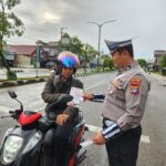 Satlantas Polres Tabalong Edukasi Pengguna Jalan Pentingnya Keselamatan Berlalu-lintas